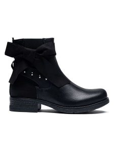 Foreverfolie Botki w kolorze czarnym rozmiar: 37. Czarne botki Foreverfolie, bez wzorów, bez obcasa, bez zapięcia. Za 105,38 zł.