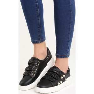 Czarne Buty Sportowe Laugh in Face. Buty sportowe marki Born2be. Za 59,99 zł.