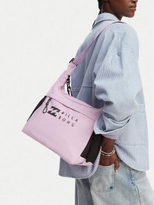 Billabong Torebka WBEOHP-BLB-M-003-10 Fioletowy. Fioletowe listonoszki Billabong, bez wzorów, z materiału, bez dodatków. Za 79,99 zł.