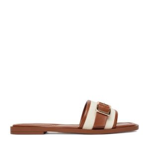 Klapki Beverly Hills Polo Club. Brązowe klapki Beverly Hills Polo Club, bez wzorów, bez obcasa. Za 139,99 zł.