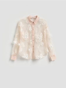 Transparentna koszula z aplikacjami - pastelowy róż. Czerwone koszule Reserved, l, z aplikacjami, z dzianiny, bez kołnierzyka, bez ramiączek. Za 159,99 zł.
