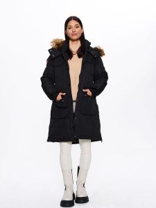 CANADA weather gear Parka w kolorze czarnym rozmiar: S. Czarne płaszcze CANADA weather gear, s, bez wzorów, bez kaptura. Za 331,10 zł.