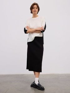 BGN Spódnica w kolorze czarnym rozmiar: 36. Czarne spódnice BGN, na co dzień, bez wzorów, midi. Za 78,99 zł.