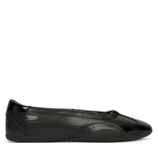 Baleriny Tommy Hilfiger. Czarne balerinki TOMMY HILFIGER, bez wzorów, bez obcasa, bez zapięcia. Za 409,99 zł.