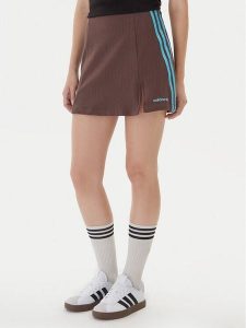 Adidas Spódnica mini JX5305 Brązowy Regular Fit. Brązowe spódnice ADIDAS, s, bez wzorów, z syntetyku, mini. Za 239,99 zł.