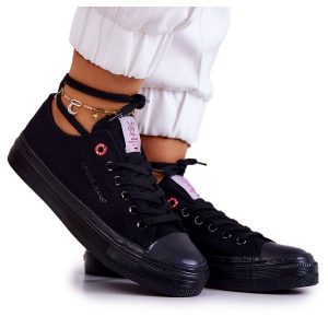 Klasyczne Trampki Cross Jeans JJ2R4019C Czarne. Czarne trampki bez wzorów, z gumy, bez zapięcia. Za 191,73 zł.