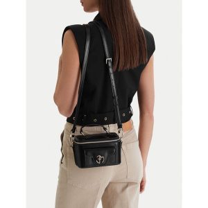 Torebka Eva Minge. Czarne kuferki Eva Minge, bez wzorów, bez dodatków. Za 199,99 zł.