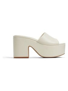 CALL IT SPRING Klapki w kolorze kremowym rozmiar: 39. Brązowe klapki Call it Spring, bez wzorów, z otwartym noskiem, bez obcasa. Za 130,99 zł.