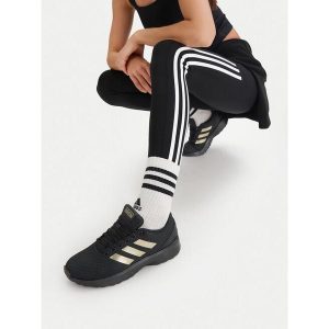 Buty do biegania adidas. Czarne buty sportowe ADIDAS, bez wzorów, bez zapięcia, do biegania. Za 239,99 zł.