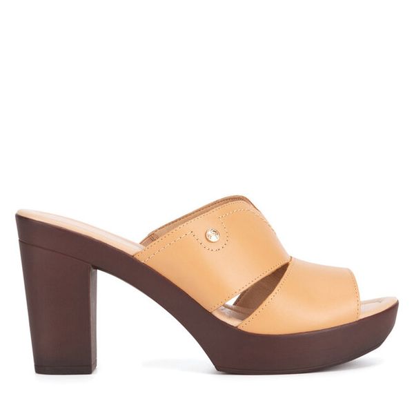 Klapki Lasocki. Brązowe klapki Lasocki, bez wzorów, bez obcasa. Za 169,99 zł.