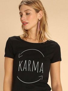 WOOOP Koszulka "Karma" w kolorze czarnym rozmiar: XXL. Czarne bluzki Wooop, xxl, bez wzorów, z bawełny, bez kołnierzyka, bez ramiączek. Za 52,67 zł.