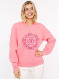 Zwillingsherz Bluza "Wild and Free" w kolorze jasnoróżowym rozmiar: L/XL. Różowe bluzy Zwillingsherz, l, bez wzorów, bez kaptura. Za 193,24 zł.