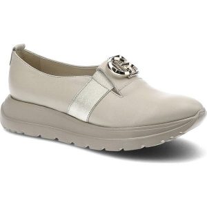 Beżowe Półbuty Lamanti Eleganckie Skórzane Mokasyny Damskie. Brązowe półbuty Lamanti, bez wzorów, ze skóry, bez obcasa, na obcasie, bez zapięcia. Za 255,00 zł.