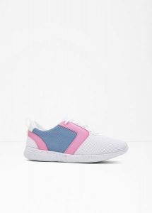 Sneakersy. Białe buty sportowe bonprix, bez wzorów, bez zapięcia. Za 122,99 zł.