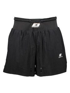New Balance Szorty sportowe "Athletics Amplified" w kolorze czarnym rozmiar: XS. Czarne spodenki sportowe New Balance, bez wzorów, z materiału, sportowe. Za 65,85 zł.