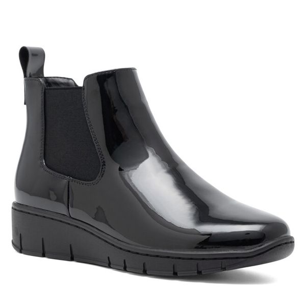 Botki Clara Barson. Czarne botki Clara Barson, bez wzorów, bez obcasa, na płaskiej podeszwie, bez zapięcia. Za 119,99 zł.