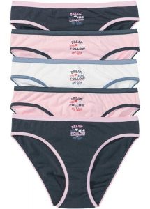 Figi z bawełną (5 par). Niebieskie figi bonprix, bez wzorów, z bawełny. Za 64,99 zł.