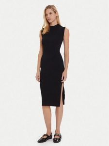 Morgan Sukienka dzianinowa 252-RMLISEA Czarny Slim Fit. Czarne kombinezony Morgan, xs, bez wzorów, z dzianiny, bez kołnierzyka, bez ramiączek. Za 365,14 zł.