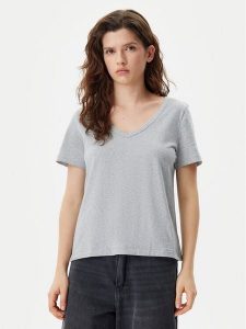 Gap T-Shirt 740140-01 Szary Regular Fit. Szare t-shirty GAP, m, bez wzorów, z bawełny, bez kołnierzyka, bez ramiączek. Za 79,99 zł.