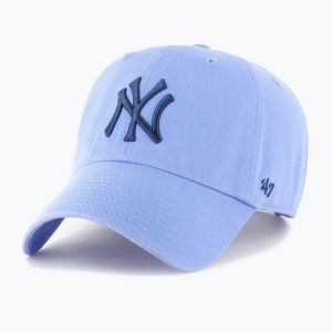 Czapka z daszkiem 47 Brand MLB New York Yankees CLEAN UP. Niebieskie czapki 47 Brand, bez wzorów, sportowe. Za 94,99 zł.