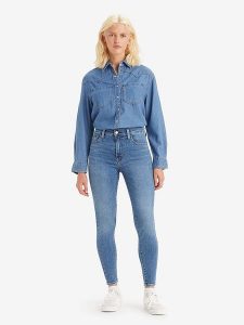 Levi's Dżinsy "720" - Super Skinny fit - w kolorze niebieskim rozmiar: W29/28. Niebieskie jeansy Levi's®, z aplikacjami, z podwyższonym stanem. Za 210,81 zł.