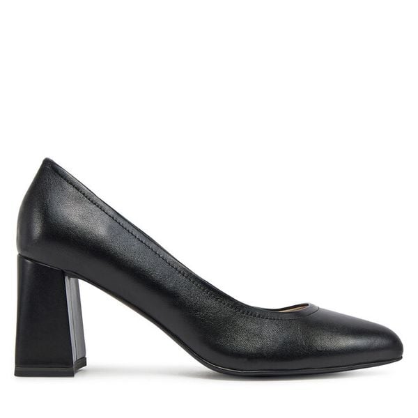 Czółenka Caprice. Czarne czółenka Caprice, bez wzorów, bez obcasa, bez zapięcia. Za 199,99 zł.