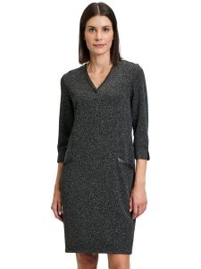 Vera Mont Sukienka w kolorze czarnym rozmiar: 42. Czarne sukienki Vera Mont, na co dzień, bez wzorów, bez kołnierzyka, bez ramiączek, midi, proste. Za 157,35 zł.