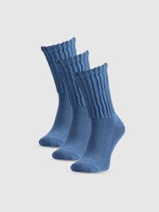 4F Skarpety casual za kostkę (3-pack) damskie - granatowe 35-38. Niebieskie skarpetki 4f, bez wzorów. Za 69,99 zł.