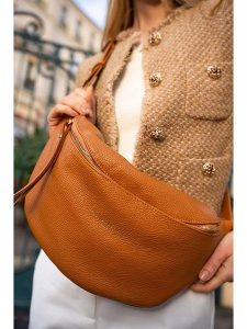 Maison héritage PARIS Skórzana saszetka "Rachel" w kolorze jasnobrązowym - 34 x 17 cm rozmiar: onesize. Brązowe nerki i saszetki Maison héritage PARIS, bez wzorów, z materiału. Za 239,99 zł.