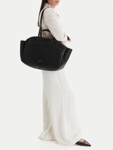 GINO ROSSI Torebka C-LDA8548 Czarny. Czarne shopper bag Gino Rossi, bez wzorów, z materiału, bez dodatków. Za 279,99 zł.