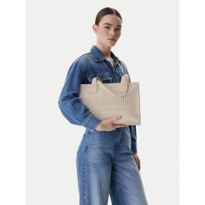 Torebka LOVE MOSCHINO. Białe torebki klasyczne LOVE MOSCHINO, bez wzorów, bez dodatków. Za 693,99 zł.