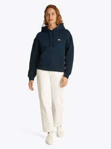 TOMMY JEANS Bluza w kolorze granatowym rozmiar: M. Niebieskie bluzy Tommy Jeans, m, bez wzorów, z bawełny, z kapturem. Za 254,74 zł.
