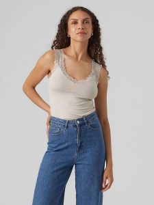 Vero Moda Top w kolorze kremowym rozmiar: M. Brązowe topy Vero Moda, m, bez wzorów, z koronki, bez kołnierzyka, bez ramiączek. Za 43,99 zł.
