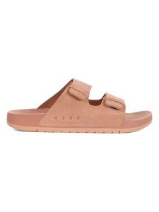 Reef Skórzane klapki "Oasis" w kolorze łososiowym rozmiar: 37,5. Pomarańczowe klapki Reef, bez wzorów, z otwartym noskiem, bez obcasa. Za 239,45 zł.