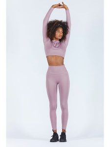 Onamaste Legginsy sportowe w kolorze lawendowym rozmiar: L/XL. Różowe legginsy Onamaste, l, bez wzorów, z materiału, z podwyższonym stanem, outdoorowe. Za 96,60 zł.