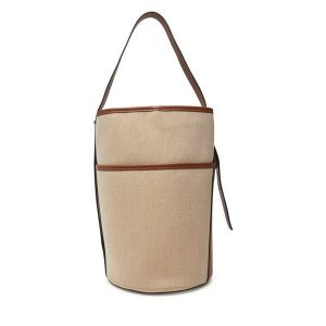 Torebka Furla. Brązowe torebki klasyczne Furla, bez wzorów, bez dodatków. Za 659,99 zł.