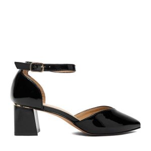 Czółenka JENNY. Czarne czółenka Jenny, bez wzorów, bez obcasa, bez zapięcia. Za 119,99 zł.