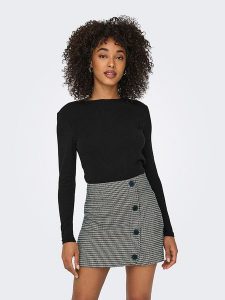 ONLY Koszulka w kolorze czarnym rozmiar: XL. Czarne bluzki ONLY, xl, bez wzorów, bez kołnierzyka, bez ramiączek. Za 48,28 zł.