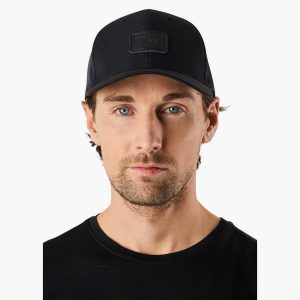 Czapka z daszkiem Unisex Swedemount Nordkap Trucker Cap II. Czarne czapki SWEDEMOUNT, bez wzorów, sportowe. Za 79,99 zł.