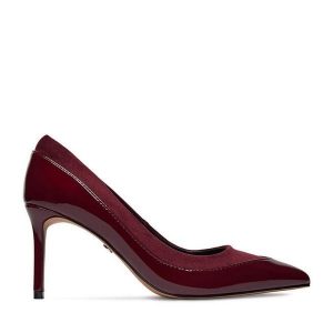 Szpilki Nine West. Czerwone szpilki Nine West, bez wzorów, bez obcasa. Za 249,99 zł.