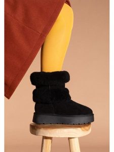 Gooce Skórzane kozaki zimowe "Mara" w kolorze czarnym rozmiar: 40. Czarne kozaki Gooce, na zimę, bez wzorów, ze skóry, bez obcasa, na platformie, bez zapięcia. Za 252,99 zł.