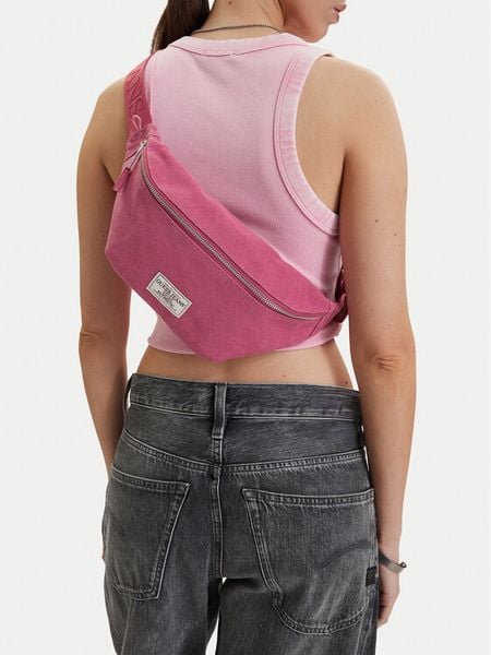Guess Jeans Torebka CWBEO-GUESS-B-017-09 Różowy. Czerwone torebki klasyczne Guess Jeans, z aplikacjami, z jeansu, bez dodatków. Za 84,99 zł.