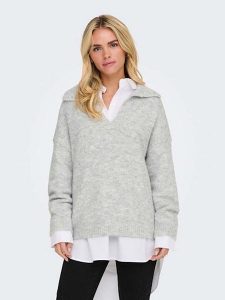 ONLY Sweter w kolorze jasnoszarym rozmiar: S. Szare swetry oversize ONLY, s, bez wzorów, ze splotem, bez ramiączek. Za 87,81 zł.