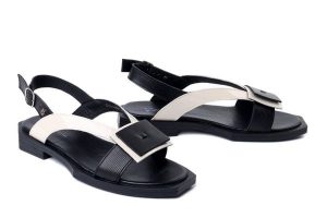 MACIEJKA K7478-01/00-1 czarny+beż, sandały damskie. Czarne sandały Maciejka, bez wzorów, z gumy, bez obcasa, bez zapięcia. Za 229,42 zł.