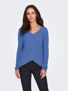 JDY Sweter w kolorze niebieskim rozmiar: M. Niebieskie swetry oversize JDY, m, bez wzorów, ze splotem, bez ramiączek. Za 96,60 zł.