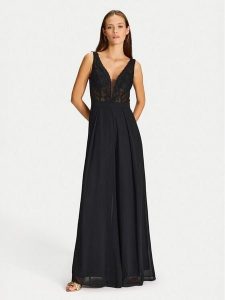 Hey Kyla Kombinezon 3AJ001HK Czarny Regular Fit. Czarne kombinezony Hey Kyla, bez wzorów, z syntetyku, bez kołnierzyka, bez ramiączek. Za 499,99 zł.