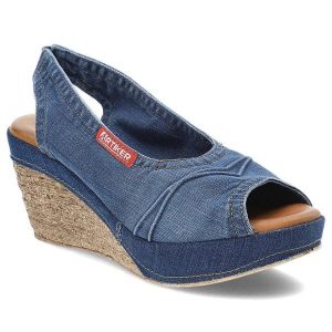 Sandały damskie Artiker, wykonane z materiału tekstylnego typu denim z odkrytym przodem przeszyciami na cholewce i naszywanym logo , jeans, 40C0243. Niebieskie sandały ARTIKER, bez wzorów, z denimu, z otwartym noskiem, bez obcasa, na koturnie, bez zapięcia. Za 209,00 zł.