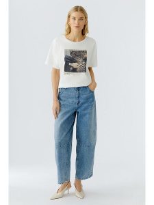 Oui Koszulka w kolorze białym rozmiar: 36. Białe bluzki Oui, bez wzorów, z bawełny, bez kołnierzyka, bez ramiączek. Za 162,49 zł.