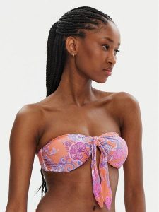 Guess Góra od bikini E5GJ16 KCR52 Kolorowy Regular Fit. Bikini Guess, z aplikacjami, z syntetyku. Za 219,99 zł.