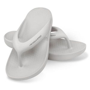 Klapki basenowe japonki Aqua Speed Malaga. Białe klapki Aqua-Speed, bez wzorów, bez obcasa. Za 59,99 zł.